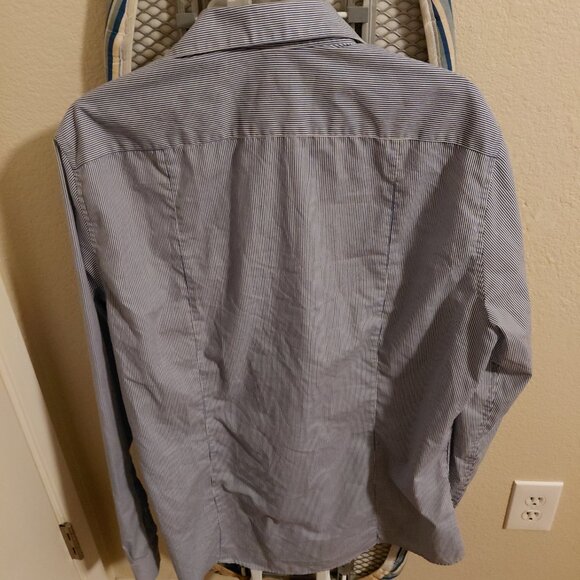 Mens H&M long-sleeved button up shirt - Picture 2 of 3